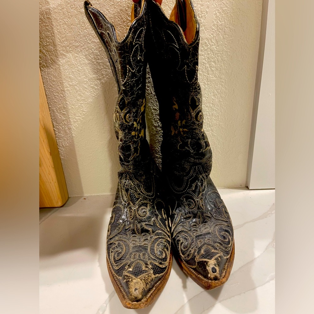 Corral Boots Sz 9